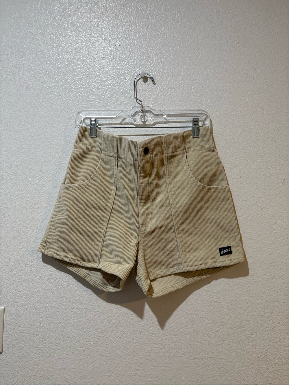 Hammies 34 High-Rise Corduroy Shorts in Light Beige - Unbranded